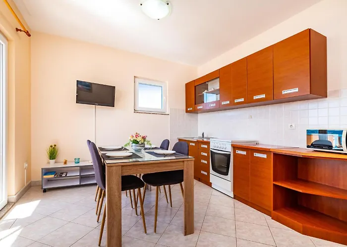 Apartment Pavlinka Bb Iii *